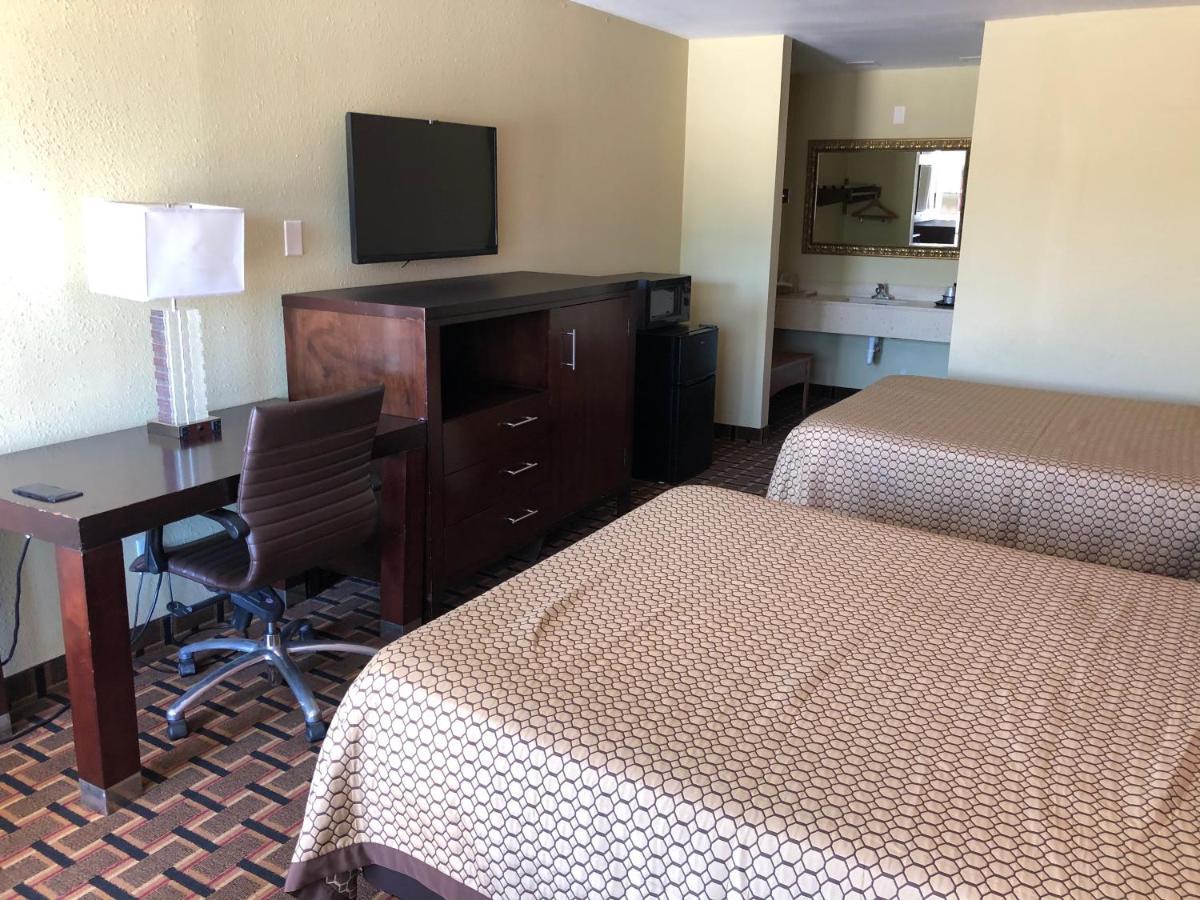 La Grange Executive Inn And Suites Exterior foto